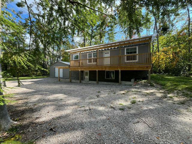 1735 Redwood Drive, Gaylord, MI 49735