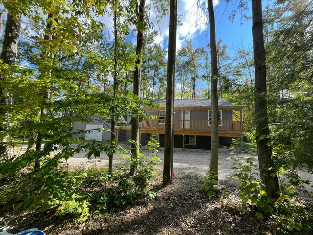 1735 Redwood Drive, Gaylord, MI 49735