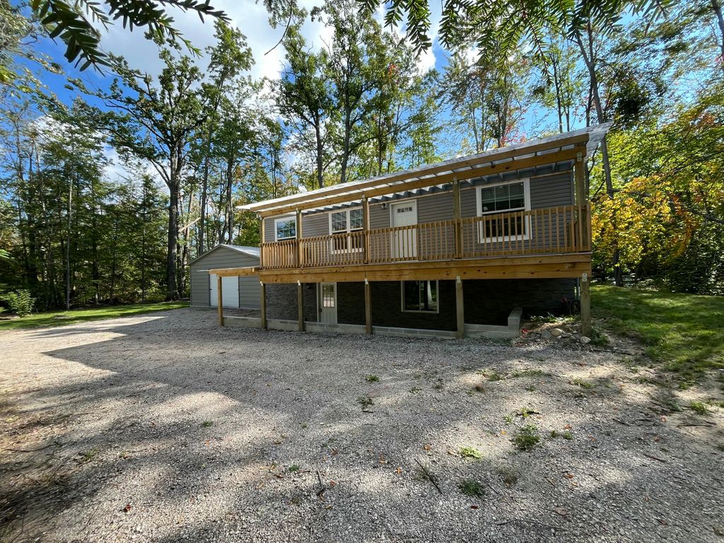 1735 Redwood Drive, Gaylord, MI 49735