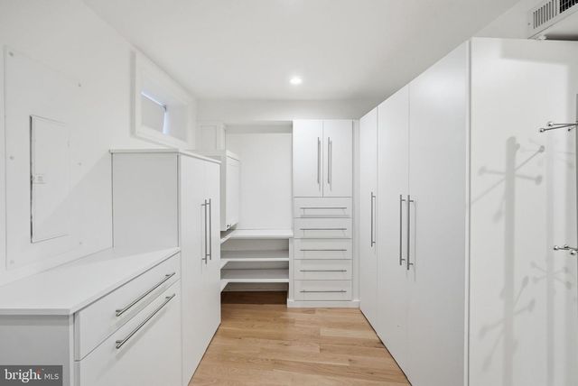 1421 27TH ST NW, Washington, DC 20007