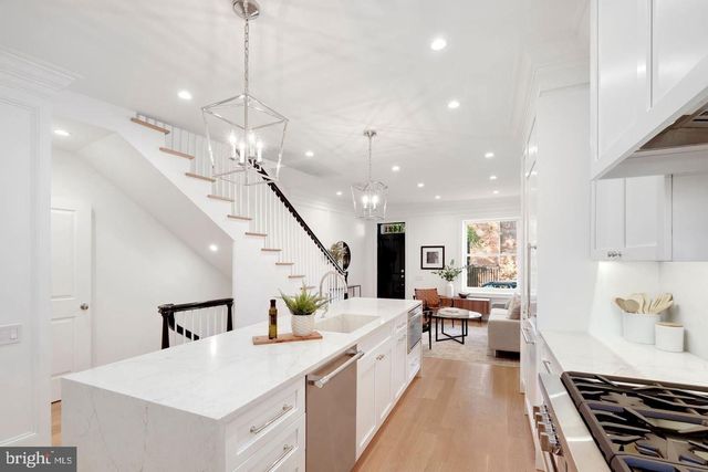 1421 27TH ST NW, Washington, DC 20007