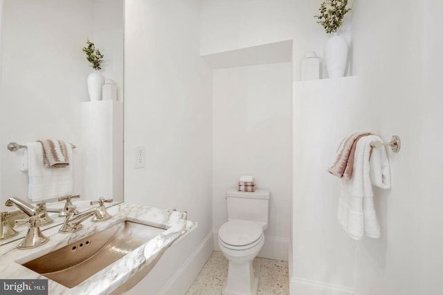 1421 27TH ST NW, Washington, DC 20007