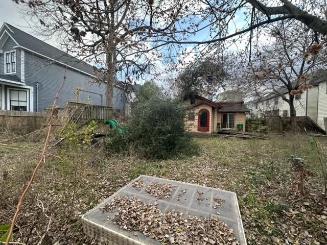 1418 W 24th Street, Houston, TX 77008