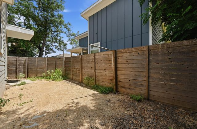 6213 Felix Ave A, Austin, TX 78741