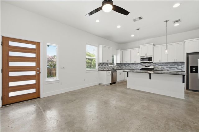 6213 Felix Ave A, Austin, TX 78741