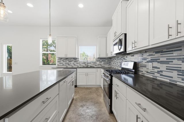 6213 Felix Ave A, Austin, TX 78741