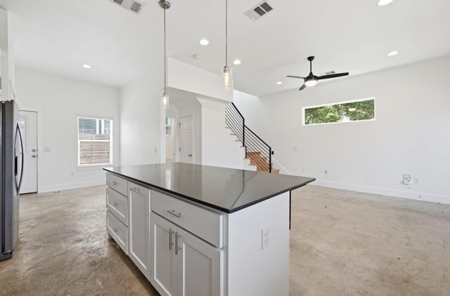 6213 Felix Ave A, Austin, TX 78741