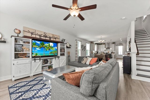 1683 Indy Drive, North Charleston, SC 29405