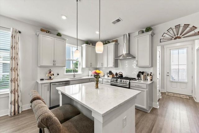 1683 Indy Drive, North Charleston, SC 29405