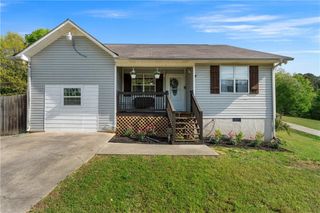 352 Buck Boulevard SE, Calhoun, GA 30701