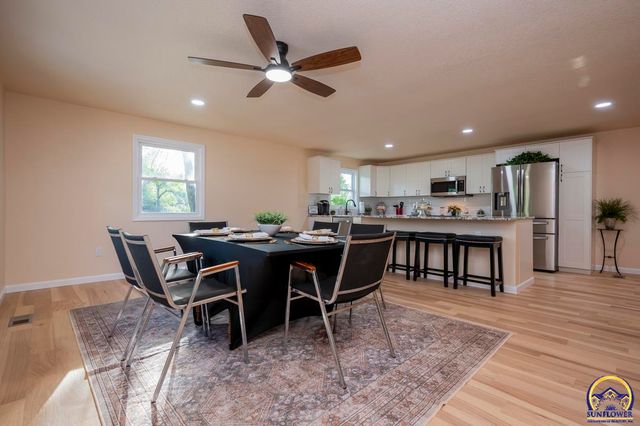 11933 S Topeka AVE, Carbondale, KS 66414