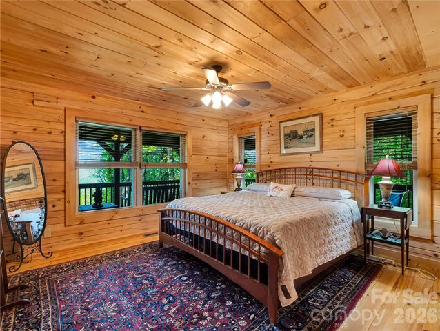 586 Tanglewood Lane, Saluda, NC 28773