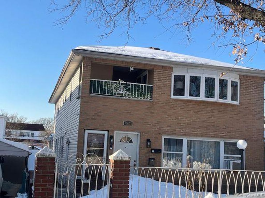 14574 222nd Street, Springfield Gardens, NY 11413