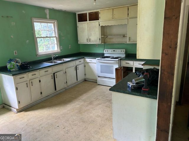 2398 James Springs Road, Danielsville, GA 30633