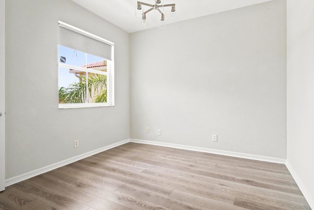 207 Isle Verde Way, Palm Beach Gardens, FL 33418