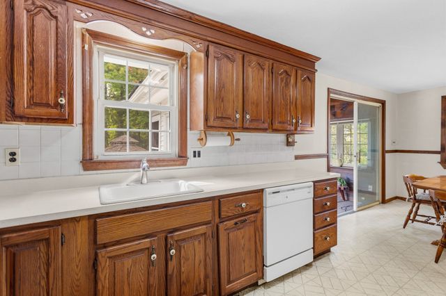 36 Alexander Ave, Dracut, MA 01826