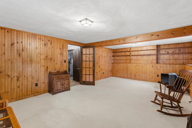 36 Alexander Ave, Dracut, MA 01826
