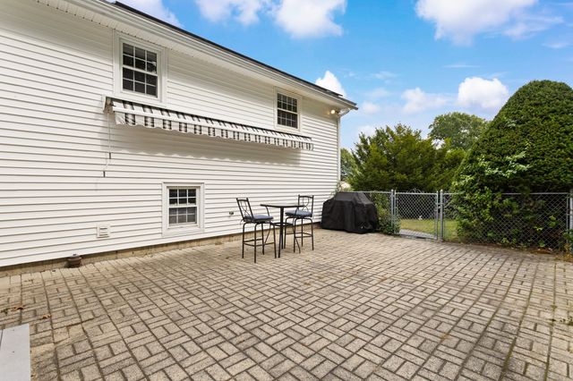 36 Alexander Ave, Dracut, MA 01826