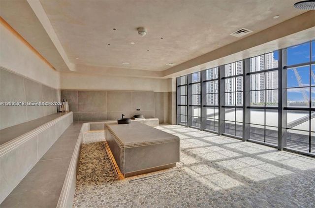 159 NE 6th Street 2508, Miami, FL 33132
