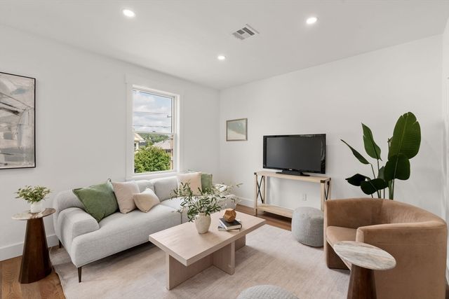 220 Sycamore Street 2, Watertown, MA 02472