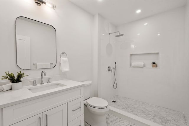220 Sycamore Street 2, Watertown, MA 02472