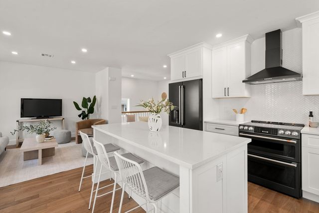 220 Sycamore Street 2, Watertown, MA 02472