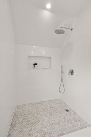 220 Sycamore Street 2, Watertown, MA 02472