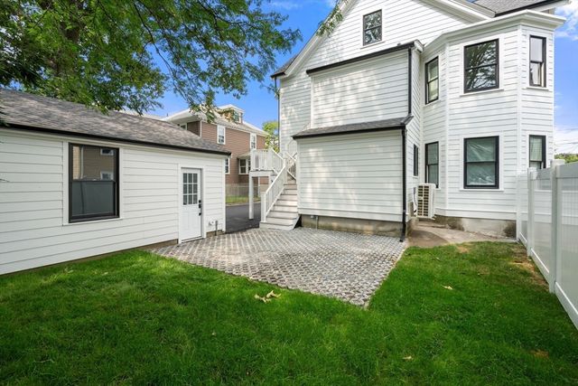 220 Sycamore Street 2, Watertown, MA 02472