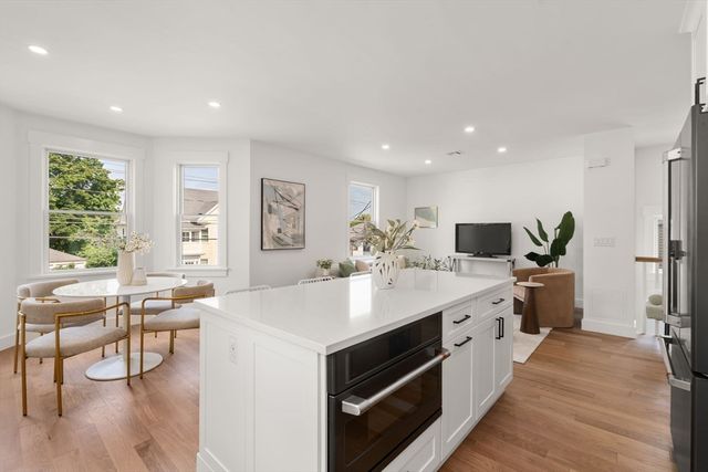 220 Sycamore Street 2, Watertown, MA 02472