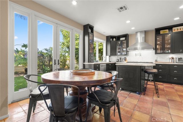 2351 Terraza Ribera, Carlsbad, CA 92009