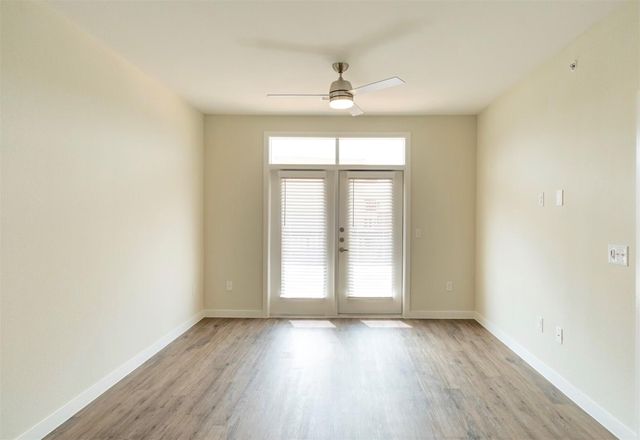 800 N Fm 3083 Rd W C1A, Conroe, TX 77303