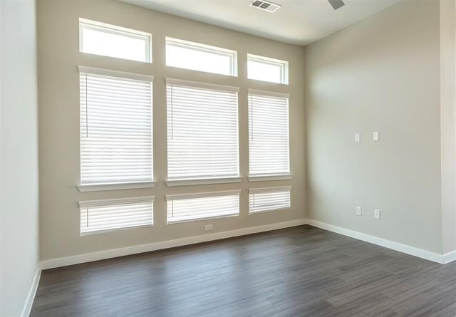 800 N Fm 3083 Rd W C1A, Conroe, TX 77303