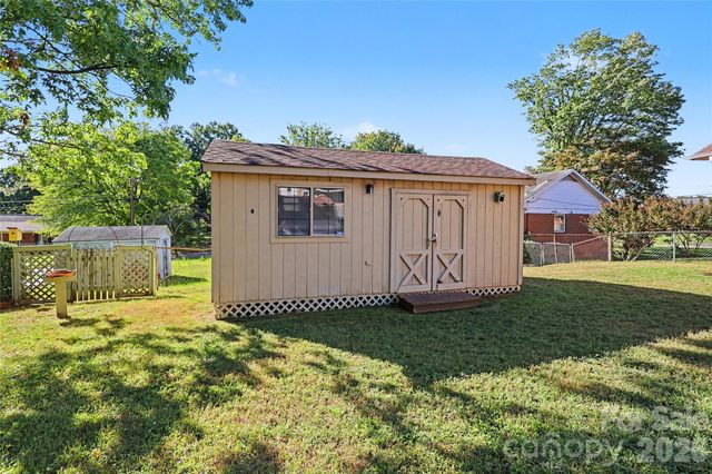 7331 Briardale Drive, Charlotte, NC 28212