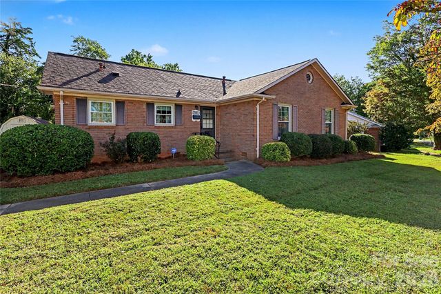 7331 Briardale Drive, Charlotte, NC 28212