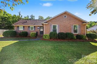 7331 Briardale Drive, Charlotte, NC 28212