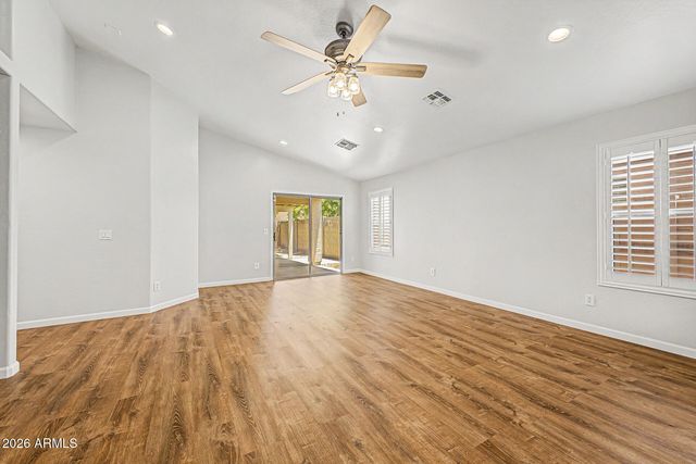 10232 W PRESTON Lane, Tolleson, AZ 85353