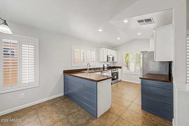 10232 W PRESTON Lane, Tolleson, AZ 85353