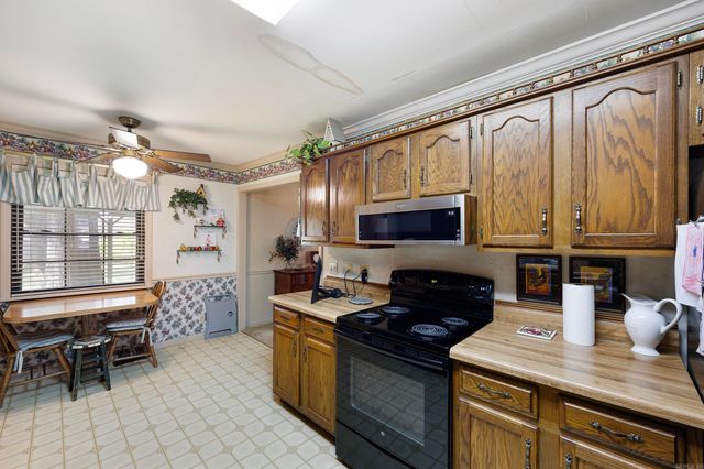 1414 Holloway Street, Morrilton, AR 72110