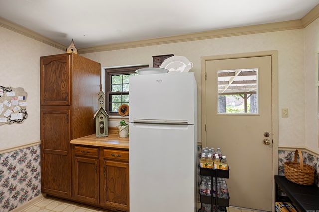 1414 Holloway Street, Morrilton, AR 72110