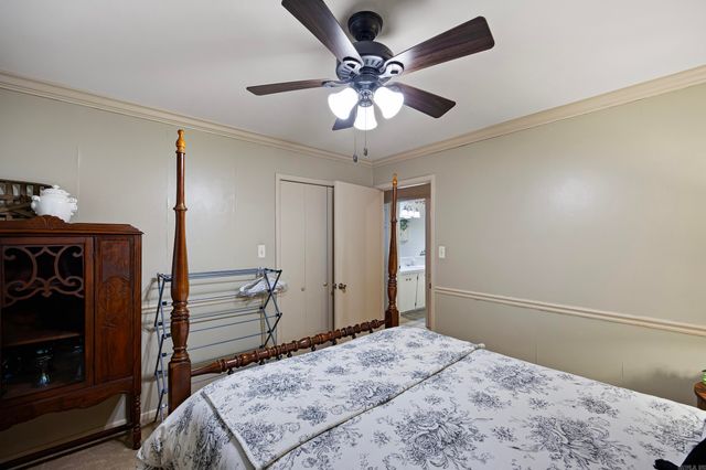 1414 Holloway Street, Morrilton, AR 72110