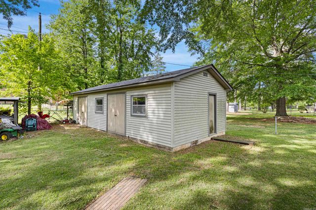 1414 Holloway Street, Morrilton, AR 72110