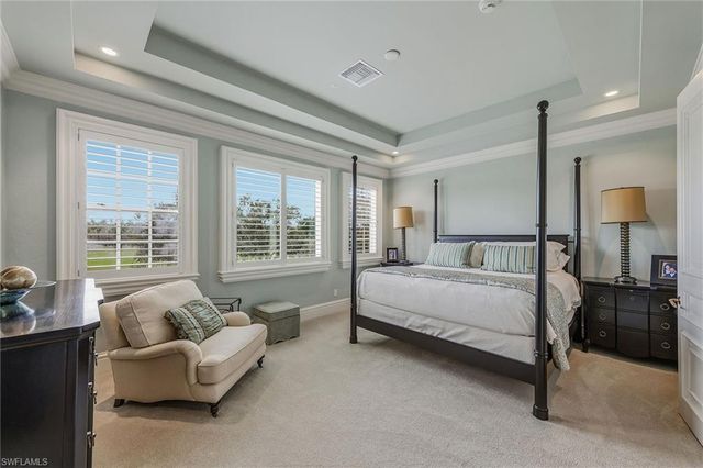 9960 Brassie BEND, Naples, FL 34108