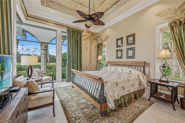 9960 Brassie BEND, Naples, FL 34108