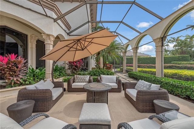 9960 Brassie BEND, Naples, FL 34108