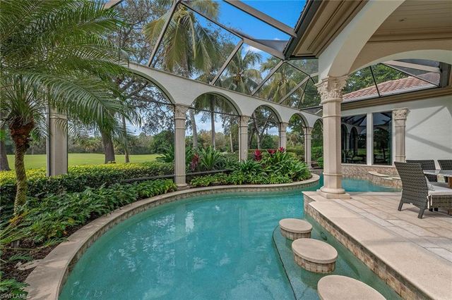 9960 Brassie BEND, Naples, FL 34108
