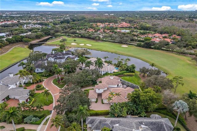 9960 Brassie BEND, Naples, FL 34108