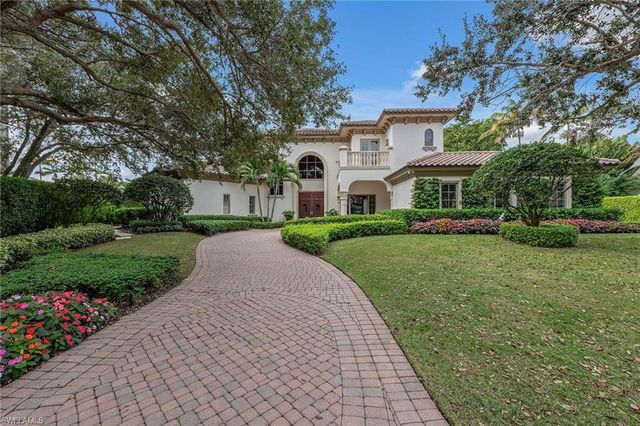 9960 Brassie BEND, Naples, FL 34108