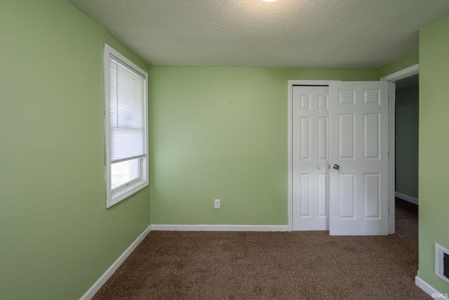 3002 Holton Avenue, Fort Wayne, IN 46806