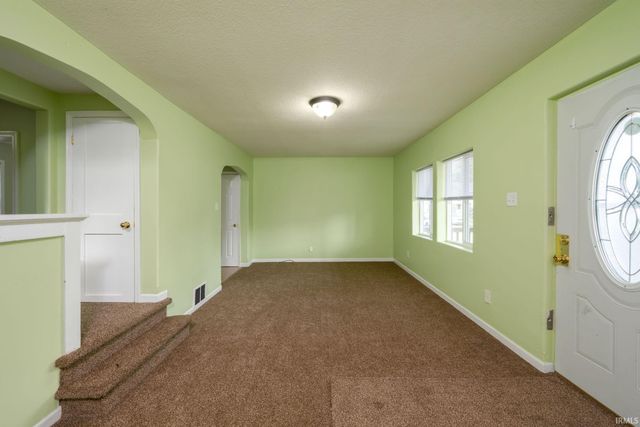 3002 Holton Avenue, Fort Wayne, IN 46806