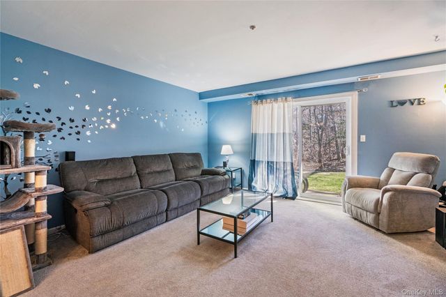 7 Maple Court 7, Selden, NY 11784